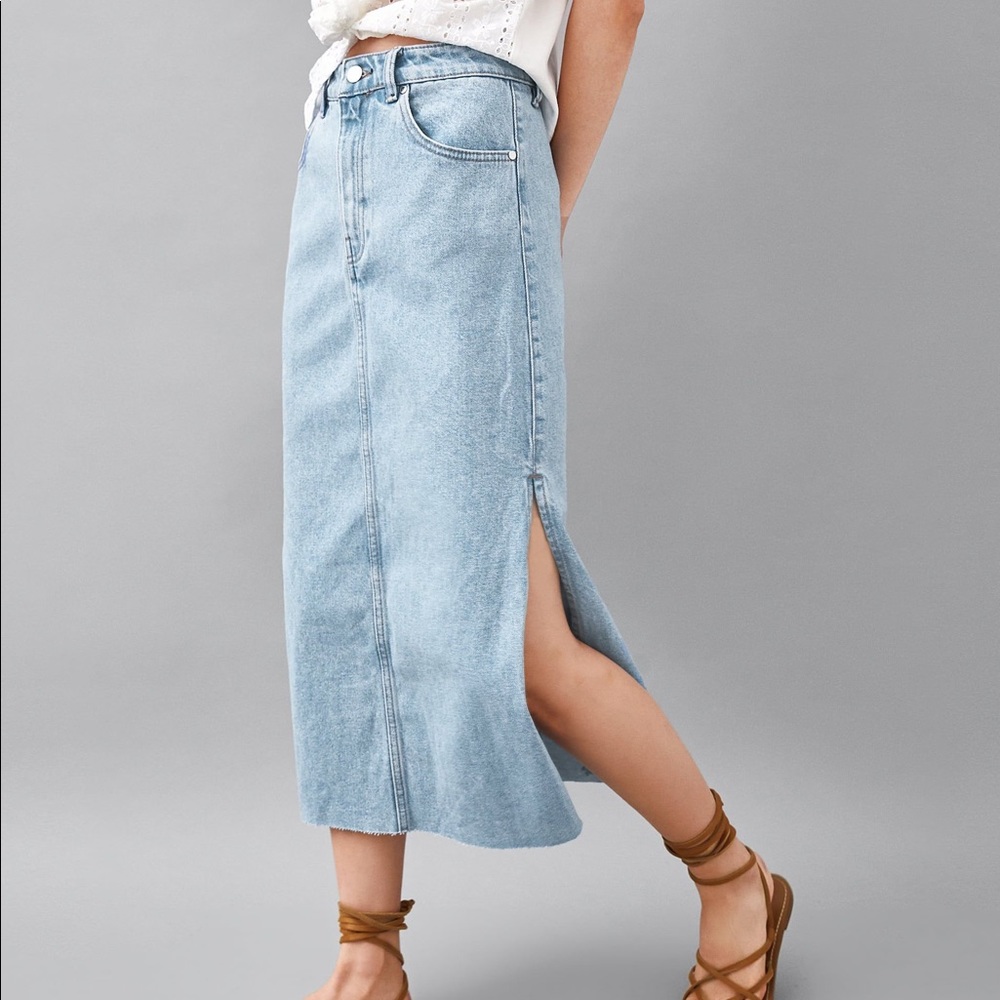 •Zara• Denim Side Slit Midi Skirt